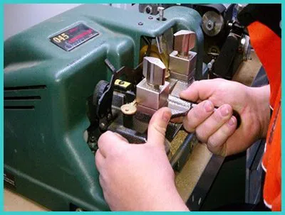 Advanced Locksmith Service Kansas City, MO 816-425-3481 - 18-key-making